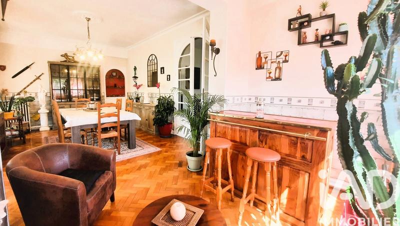 Maison - 175 m² - 6 pièces