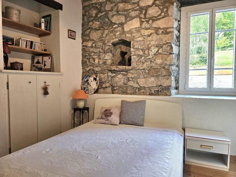 Propriété - 202 m² - 10 pièces