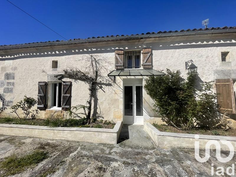Maison - 752 m² - 4 pièces