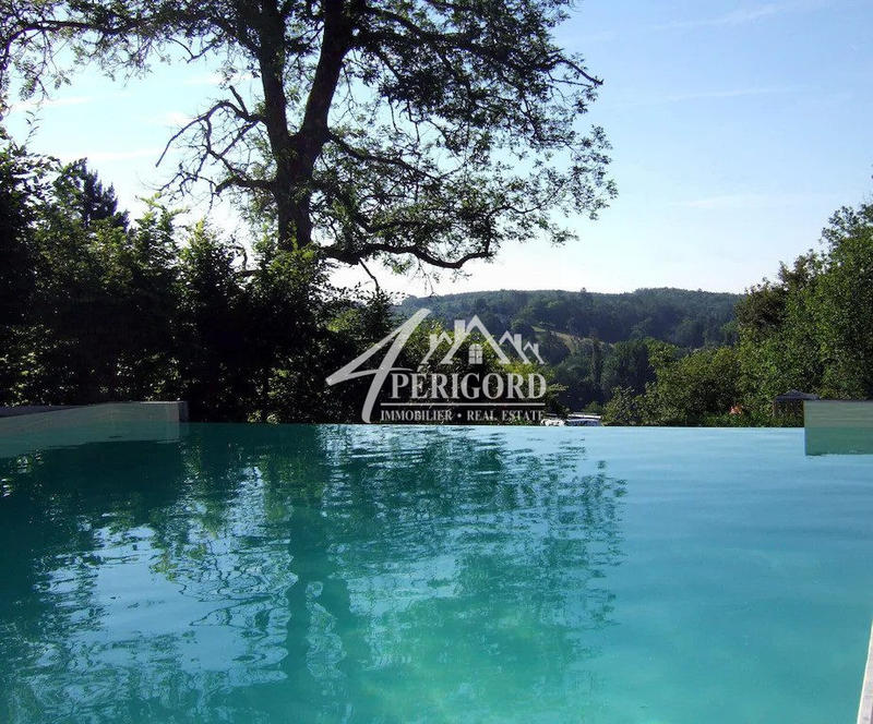 Maison ancienne - 225 m² - 9 pièces