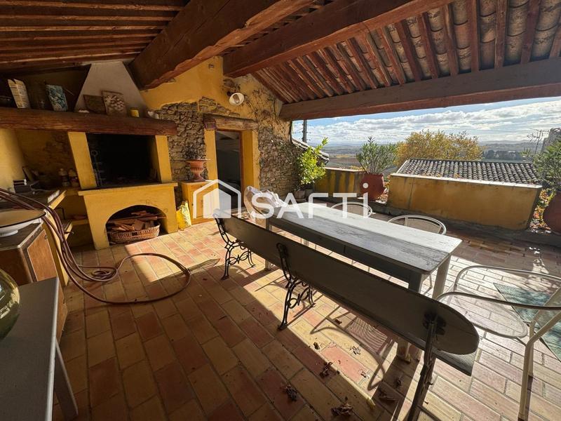 Maison - 140 m² - 5 pièces