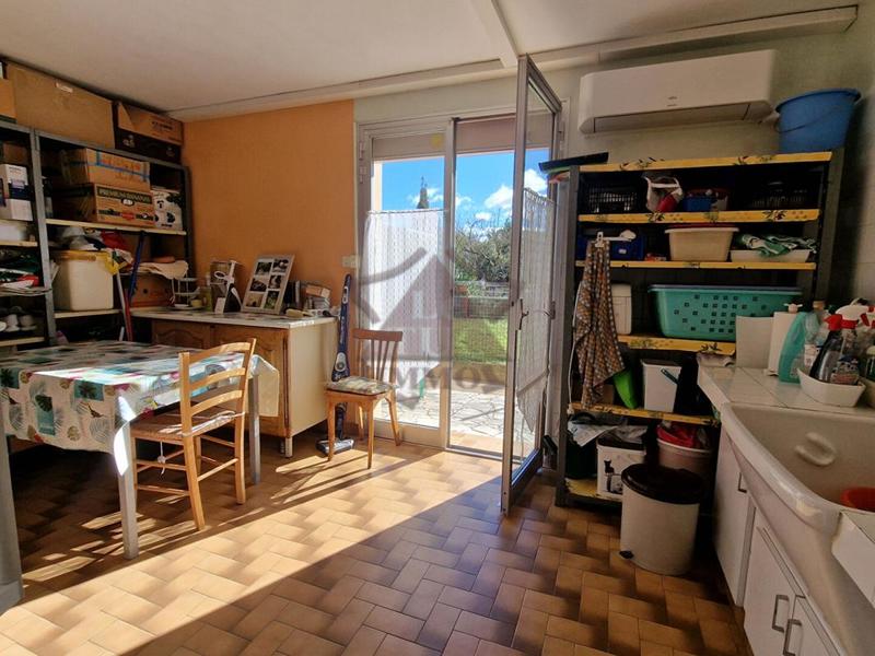 Maison - 240 m² - 9 pièces