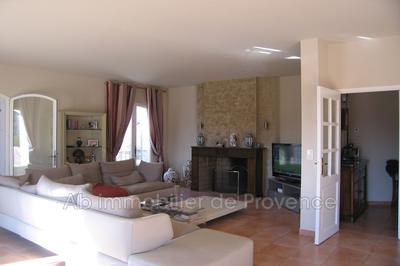 Propriété - 250 m² - 8 pièces