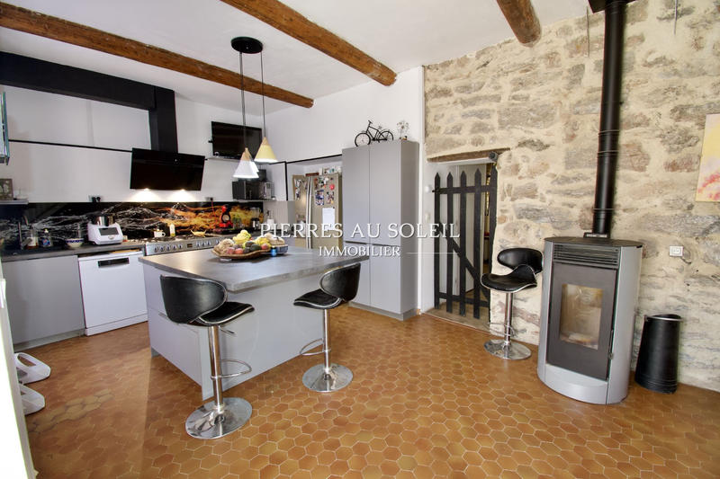 Maison - 200 m² - 4 pièces