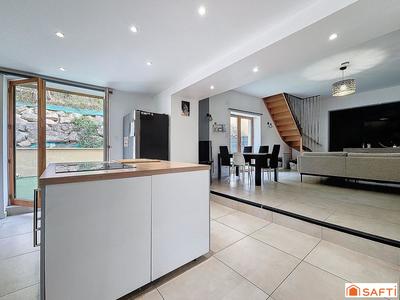 Maison - 98 m² - 4 pièces