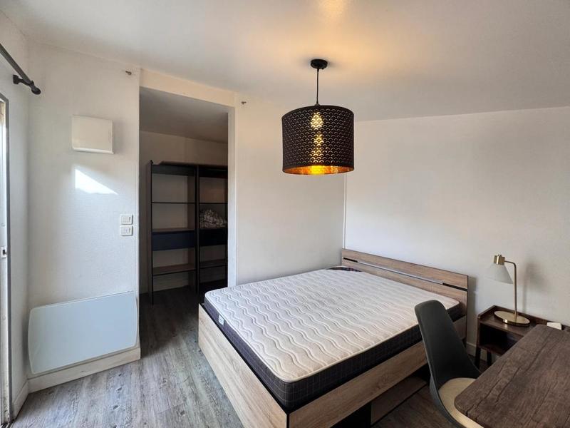 Studio - 15 m² - 1 pièce