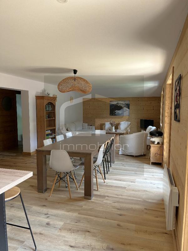 Appartement ancien - 115 m² - 7 pièces