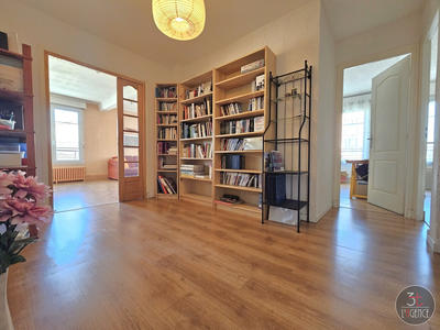 Appartement - 81 m² - 4 pièces