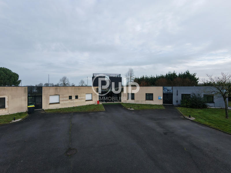 Cave / Box - 636 m²