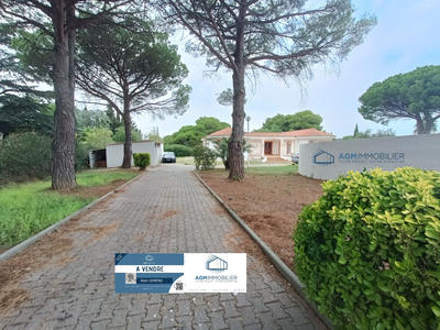 Propriété - 210 m² - 6 pièces