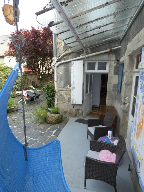 Maison - 284 m² - 11 pièces