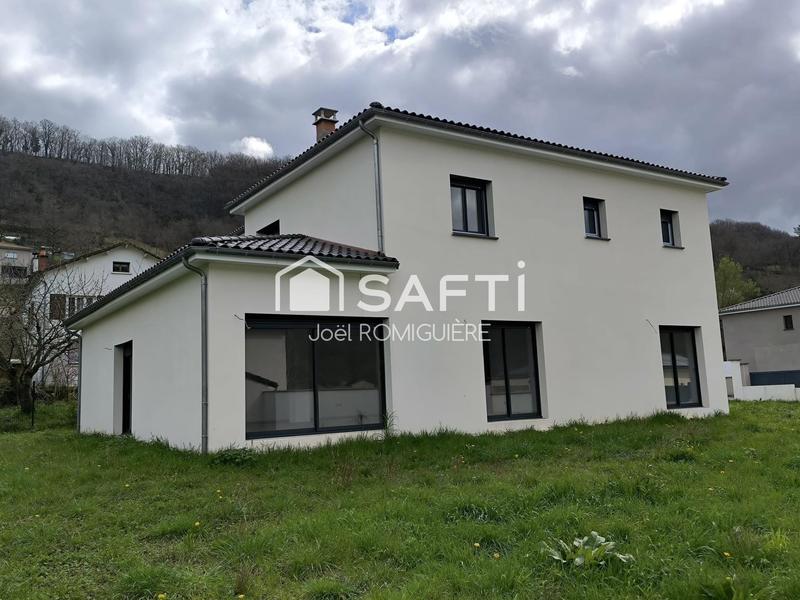 Maison - 164 m² - 5 pièces