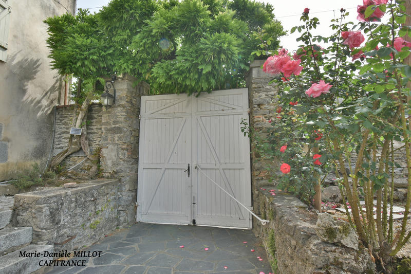 Maison bourgeoise - 240 m² - 9 pièces