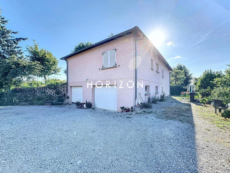 Maison - 200 m² - 6 pièces