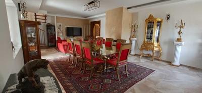 Villa - 281 m² - 7 pièces