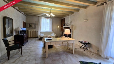 Maison - 256 m² - 5 pièces