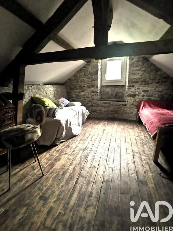 Maison - 262 m² - 8 pièces