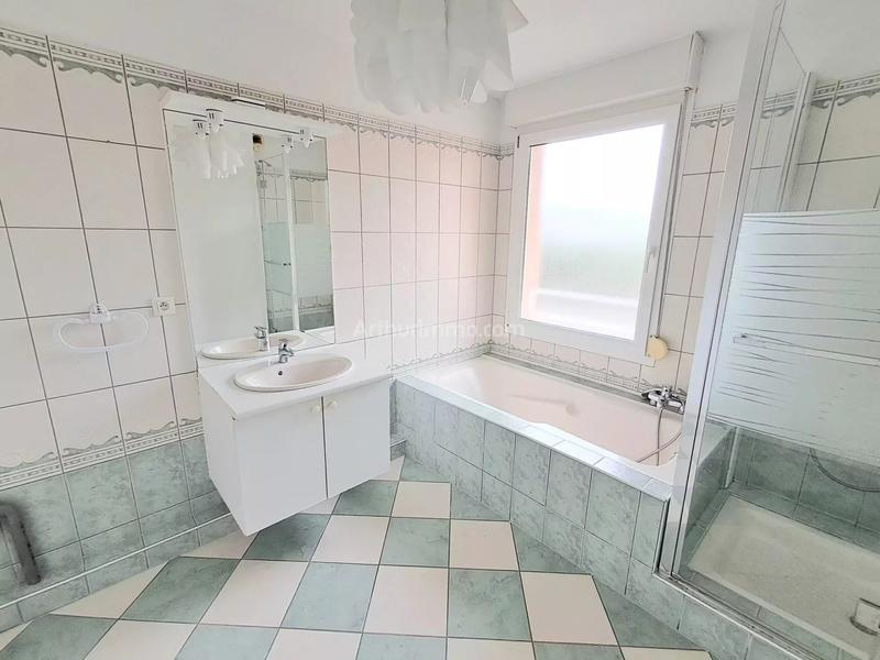 Appartement - 95 m² - 4 pièces