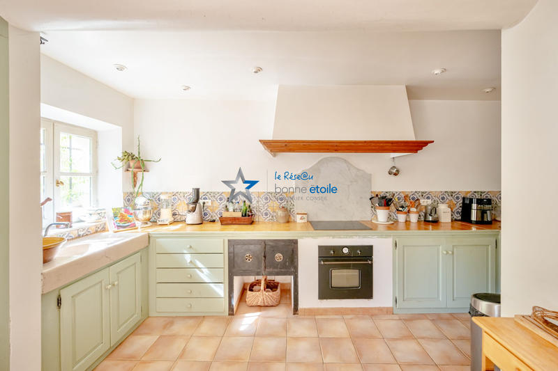 Bastide - 220 m² - 8 pièces