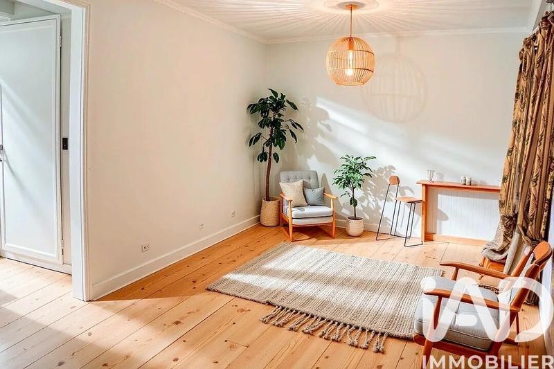 Maison - 136 m² - 6 pièces