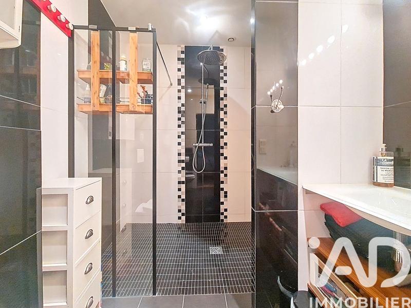 Maison - 362 m² - 8 pièces