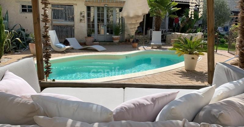 Maison - 174 m² - 11 pièces