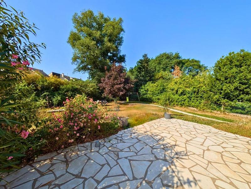 Maison - 145 m² - 8 pièces