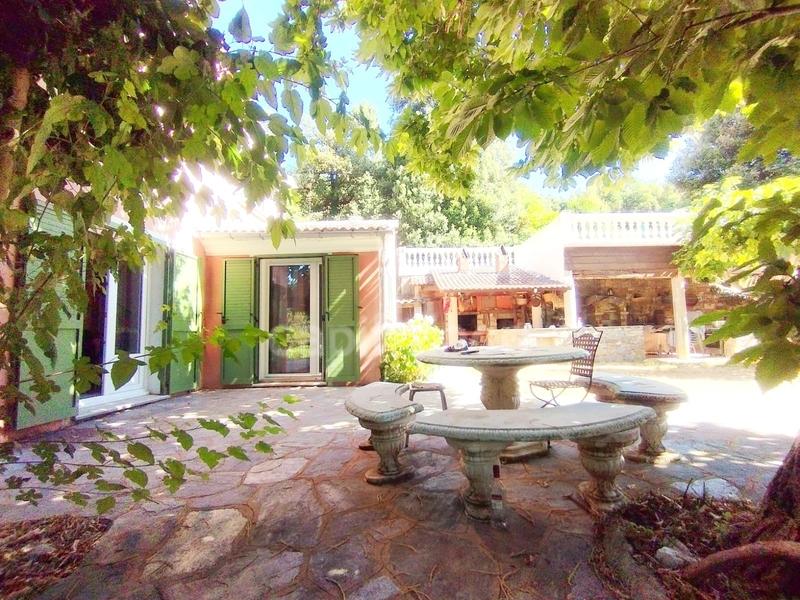 Maison - 156 m² - 7 pièces