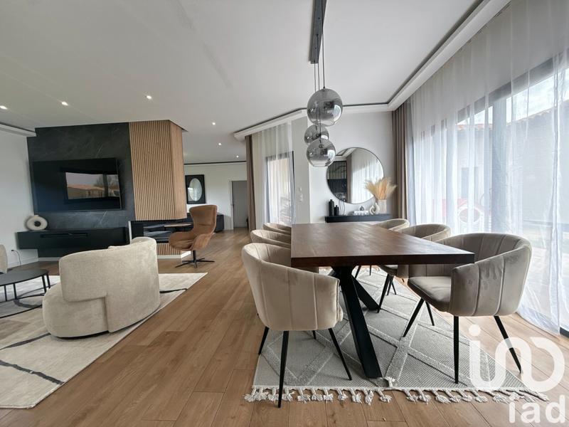 Maison - 160 m² - 5 pièces