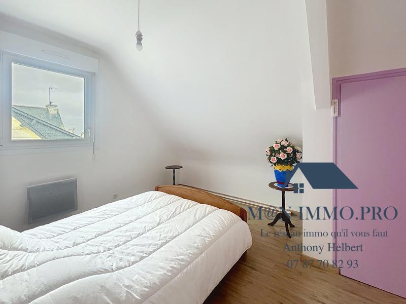 Maison traditionnelle - 128 m² - 7 pièces