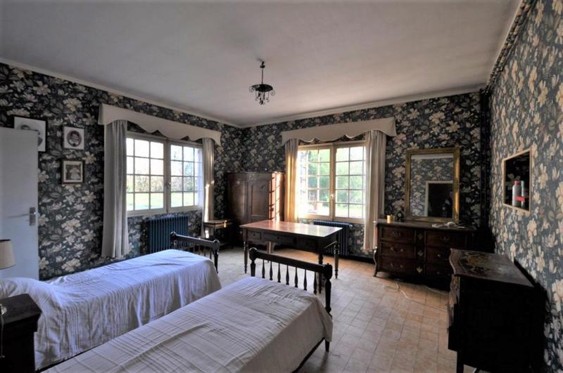 Propriété - 416 m² - 11 pièces