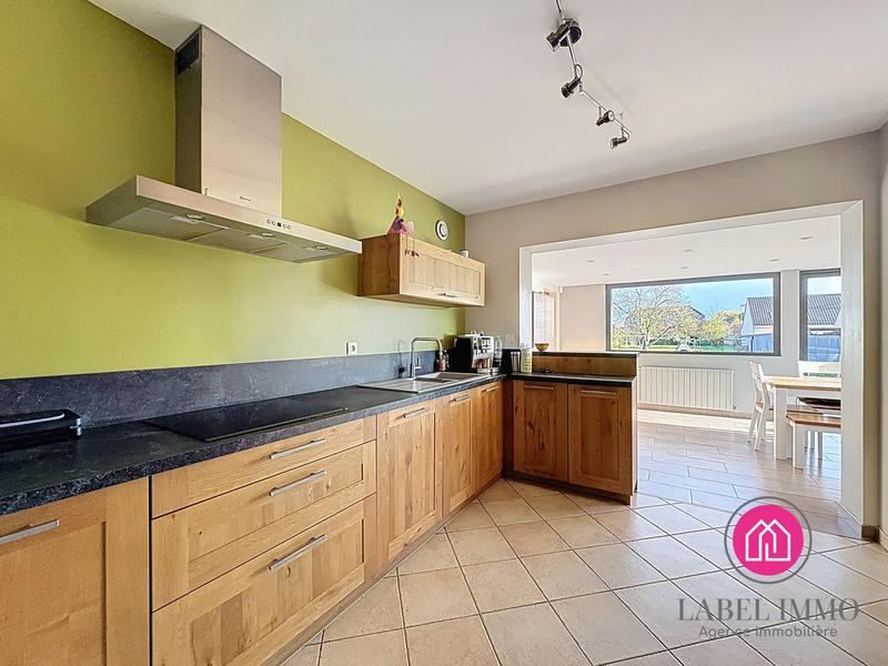 Maison - 162 m² - 9 pièces