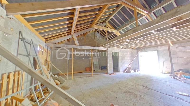 Maison - 160 m² - 1 pièce