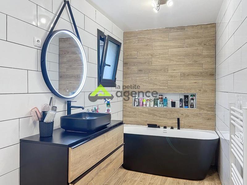 Pavillon - 117 m² - 4 pièces