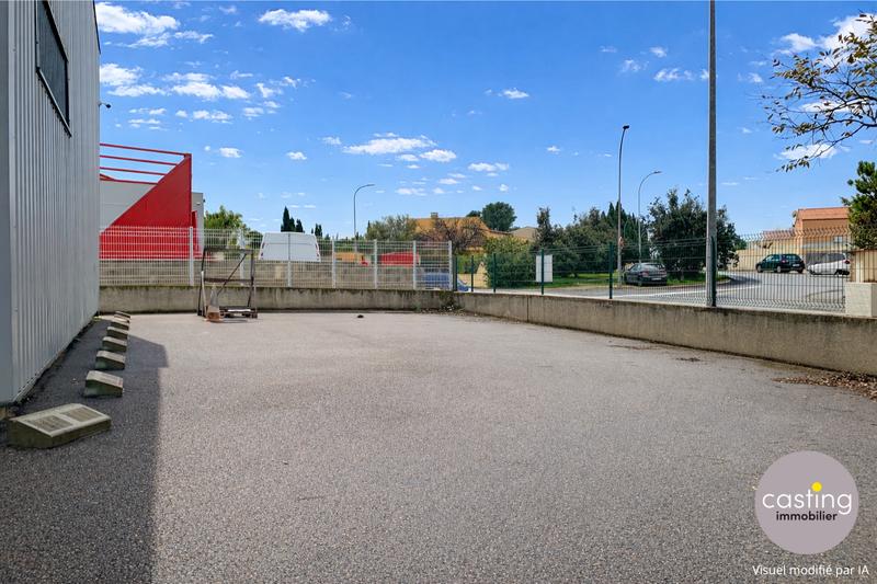 Local d'activités - 365 m²