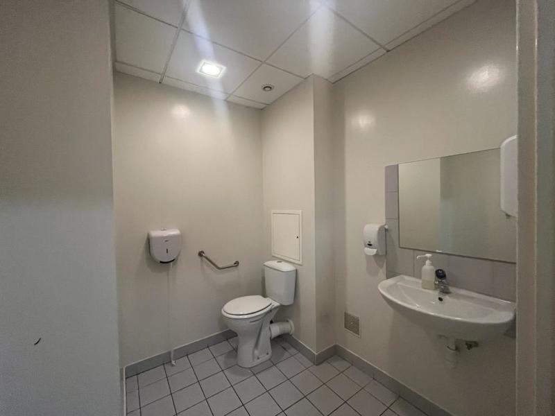 Local commercial - 162 m² - 7 pièces