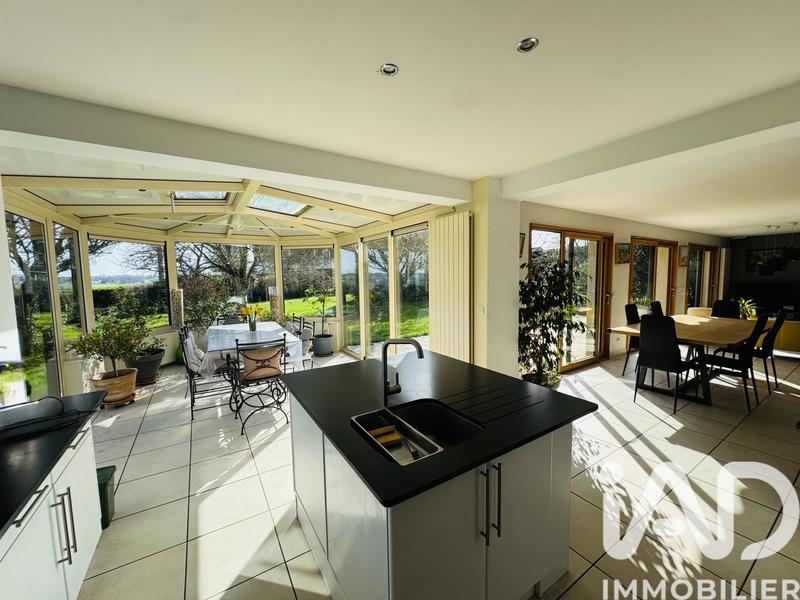 Maison - 170 m² - 5 pièces