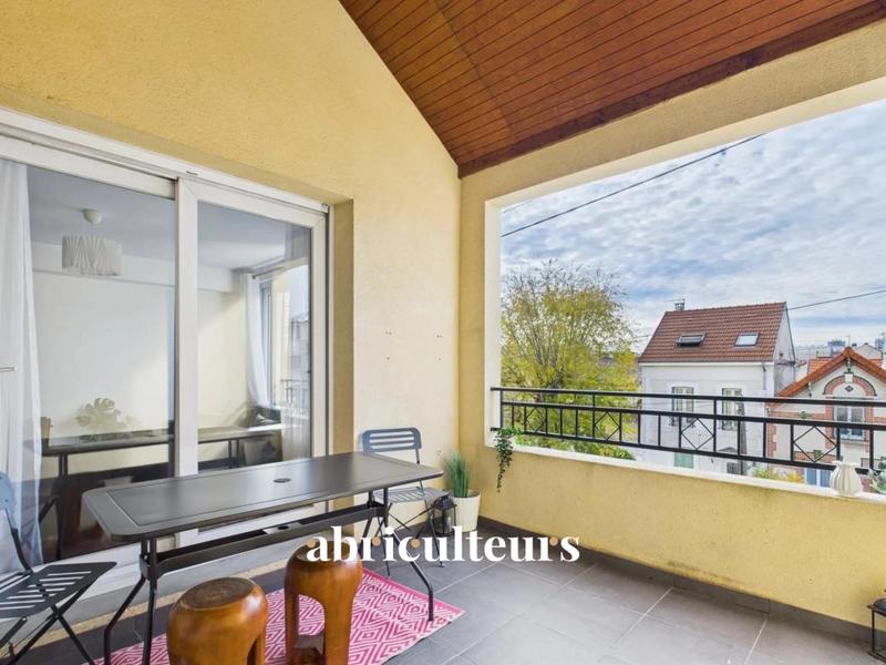 Appartement ancien - 90 m² - 5 pièces