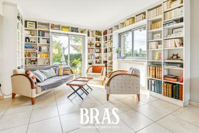 Maison - 148 m² - 8 pièces