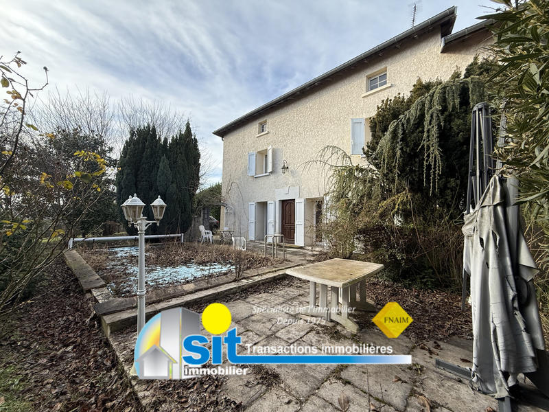 Maison - 265 m² - 8 pièces