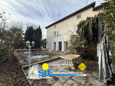 Maison - 265 m² - 8 pièces