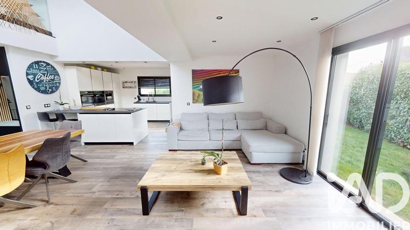 Maison de maîtres - 140 m² - 6 pièces