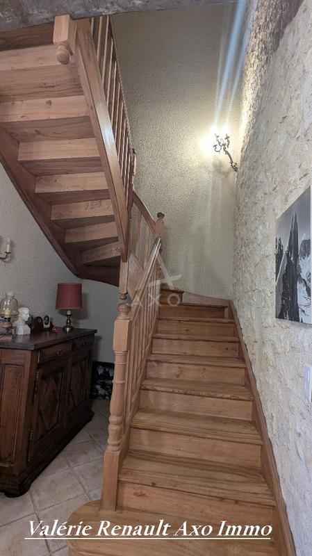 Maison en pierre - 278 m² - 8 pièces