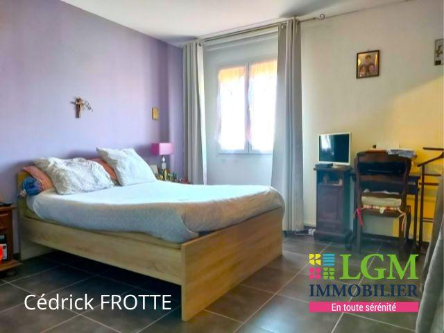 Maison - 138 m² - 5 pièces