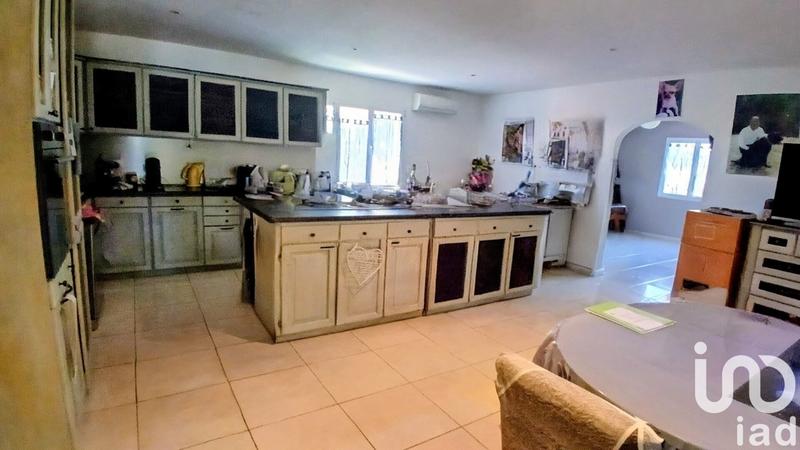 Maison - 217 m² - 11 pièces