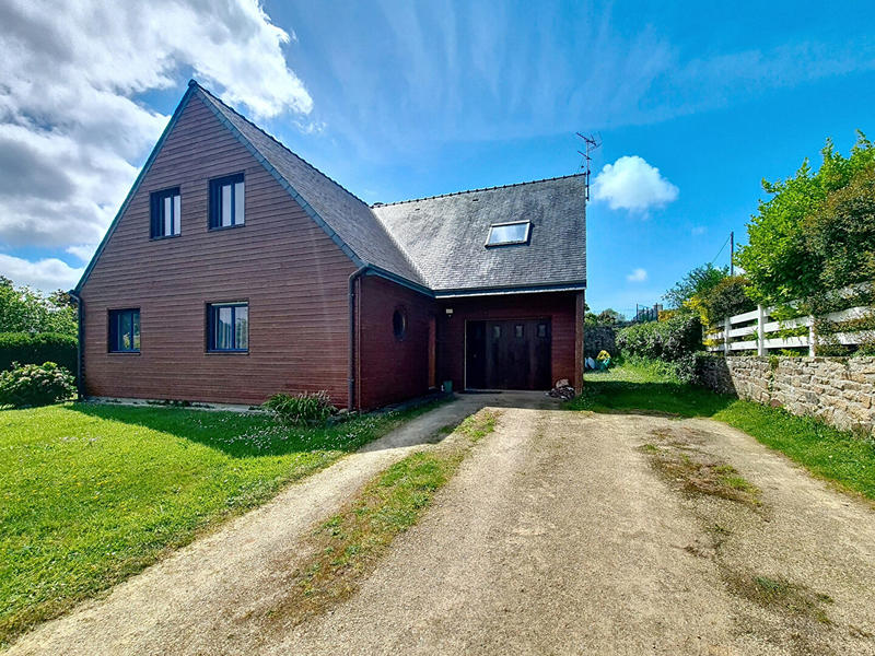 Maison - 142 m² - 7 pièces