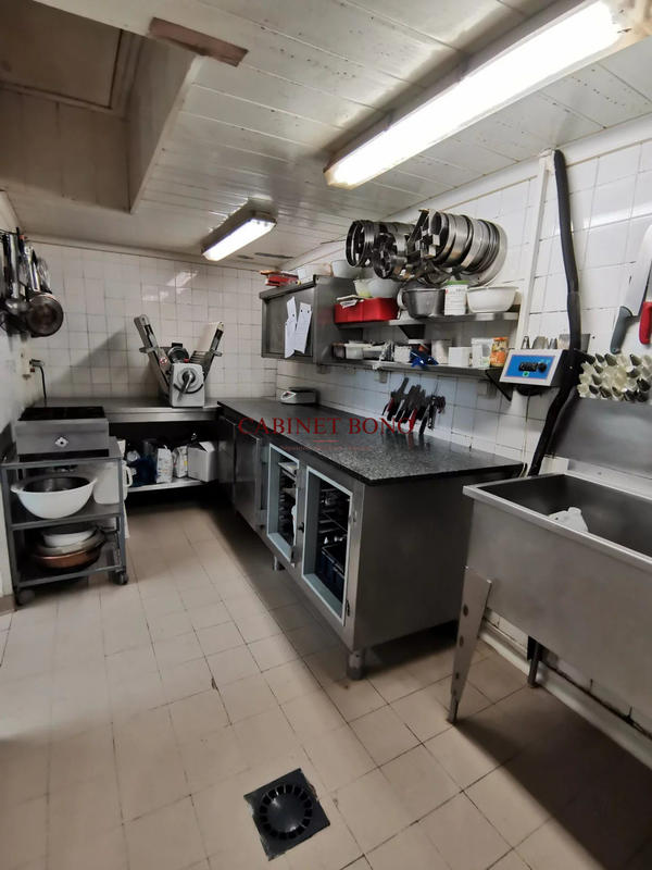 Fonds de commerce - 140 m²