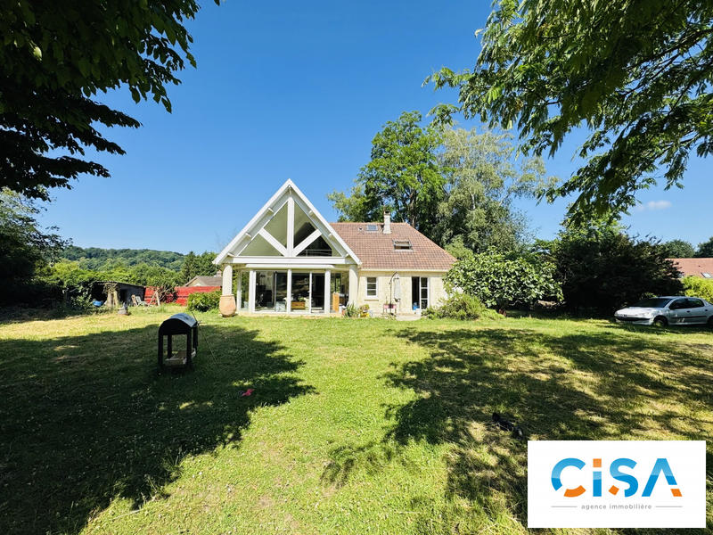 Maison - 180 m² - 8 pièces