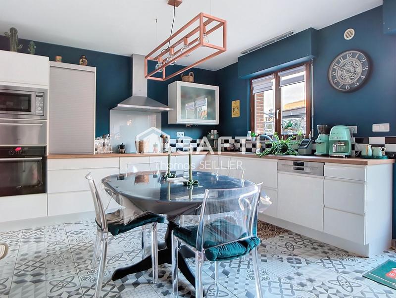 Maison - 138 m² - 5 pièces