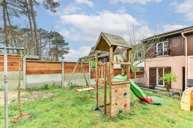 Maison - 89 m² - 4 pièces